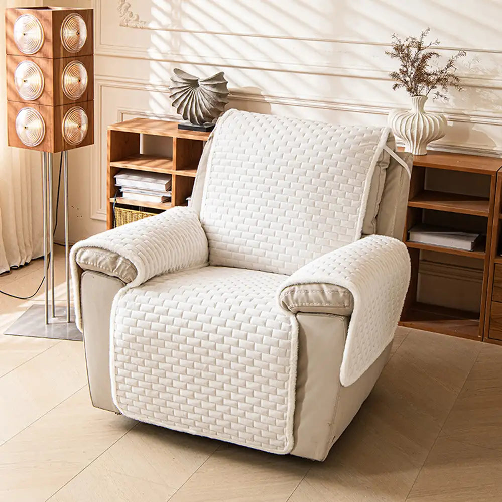 One-Piece Plush Scratch-Resistant Large Couch Covers with Elastic Straps