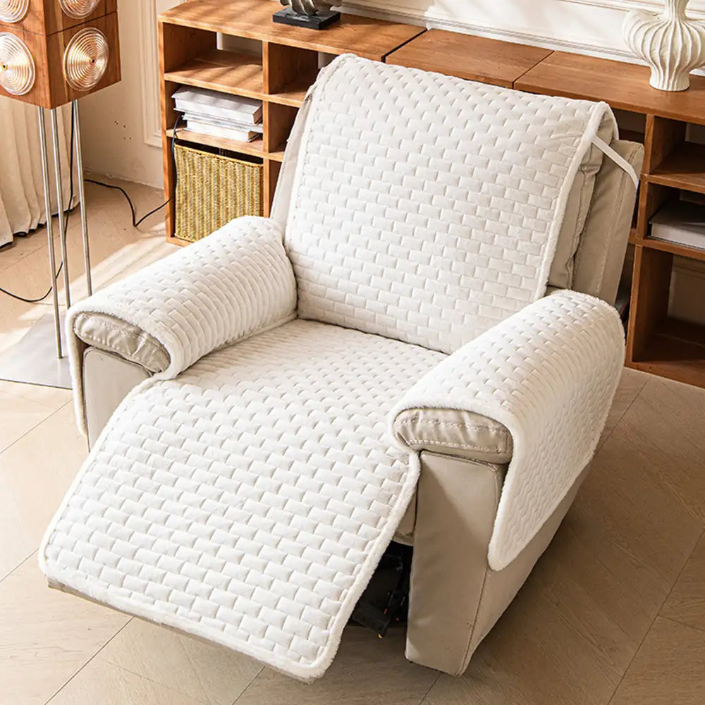One-Piece Plush Scratch-Resistant Large Couch Covers with Elastic Straps